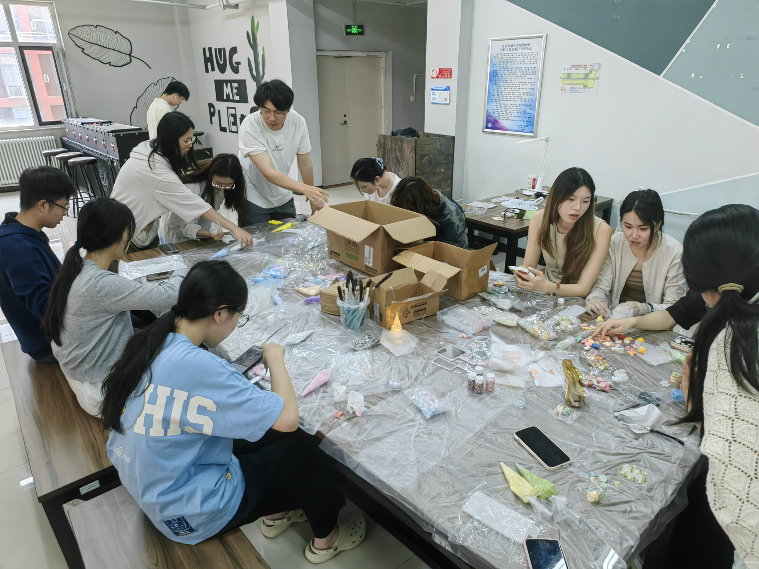 “忆海拾贝，扬帆起航”——威海校区举办毕业季文创活动